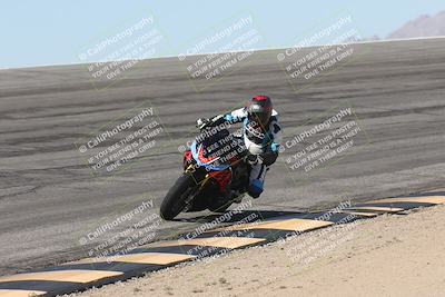 media/Oct-13-2025-Moto Forza (Mon) [[a66d839500]]/3-B Group/Session 2 (Bowl)/